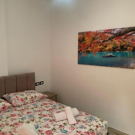 Adriatik Apartaments Sarandë Exteriör bild