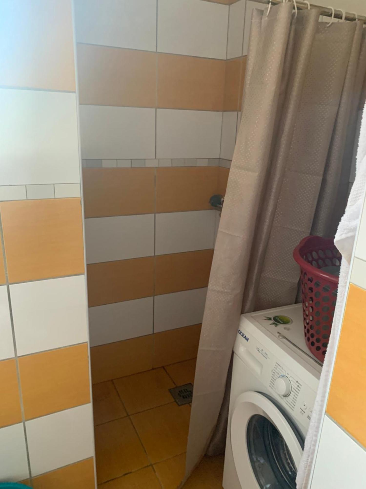 Adriatik Apartaments Sarandë Exteriör bild