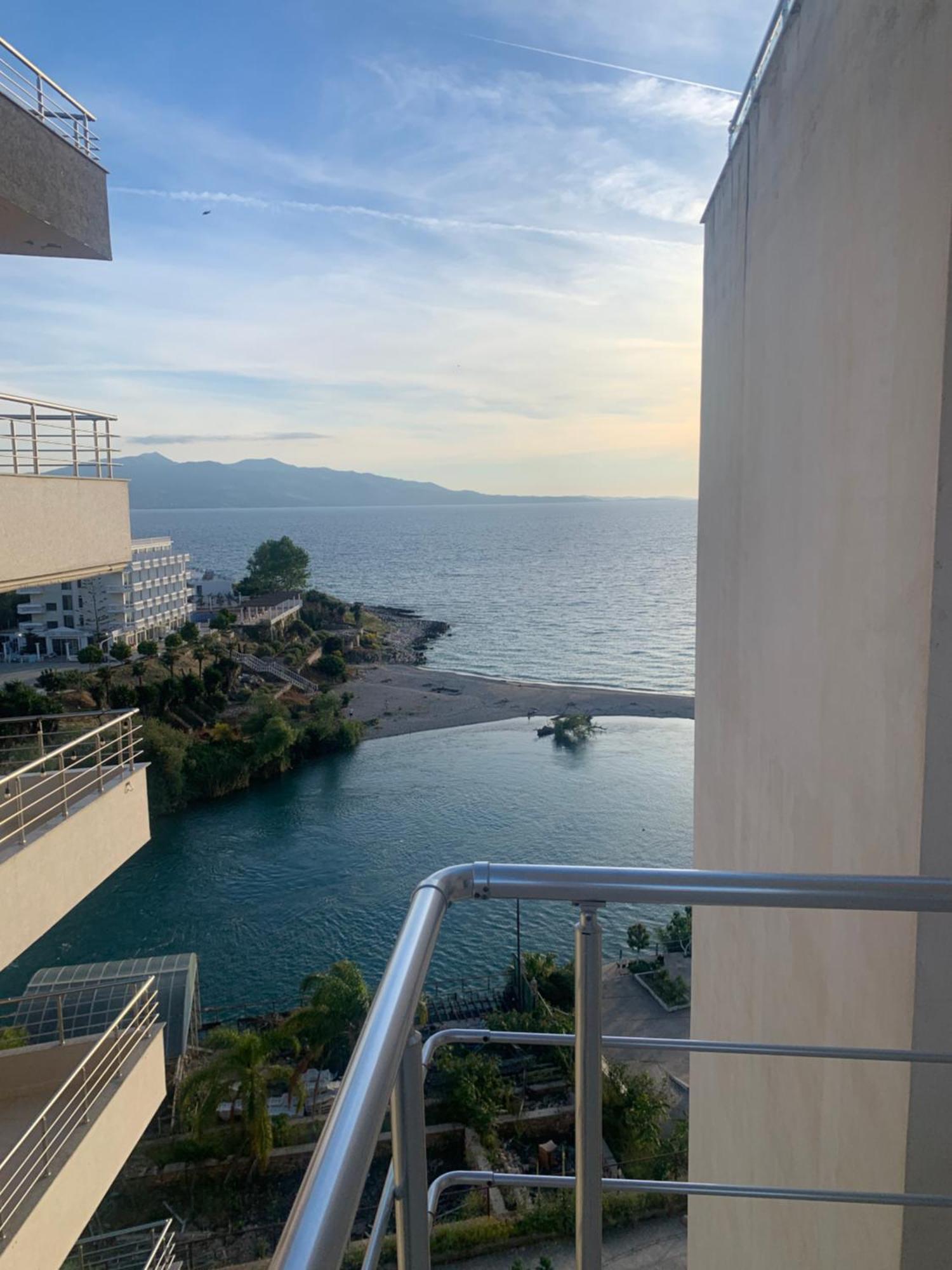 Adriatik Apartaments Sarandë Exteriör bild