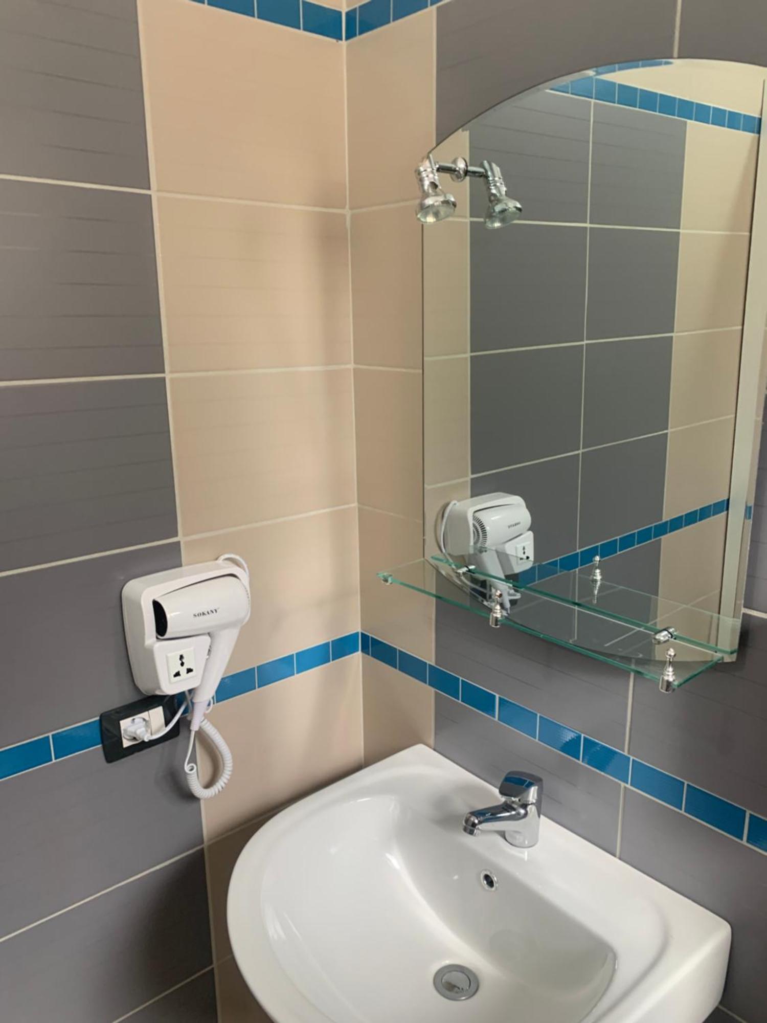 Adriatik Apartaments Sarandë Exteriör bild