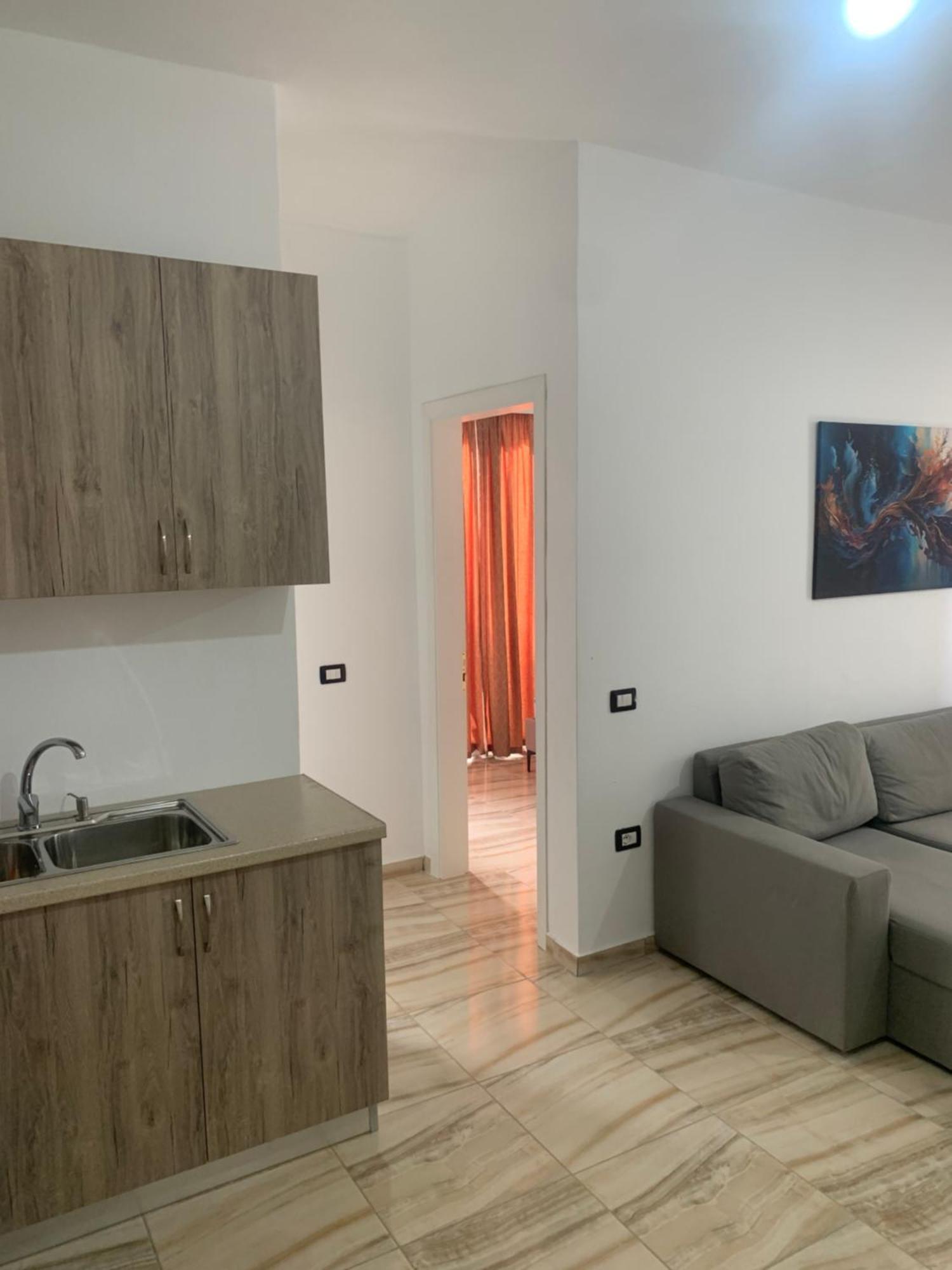 Adriatik Apartaments Sarandë Exteriör bild