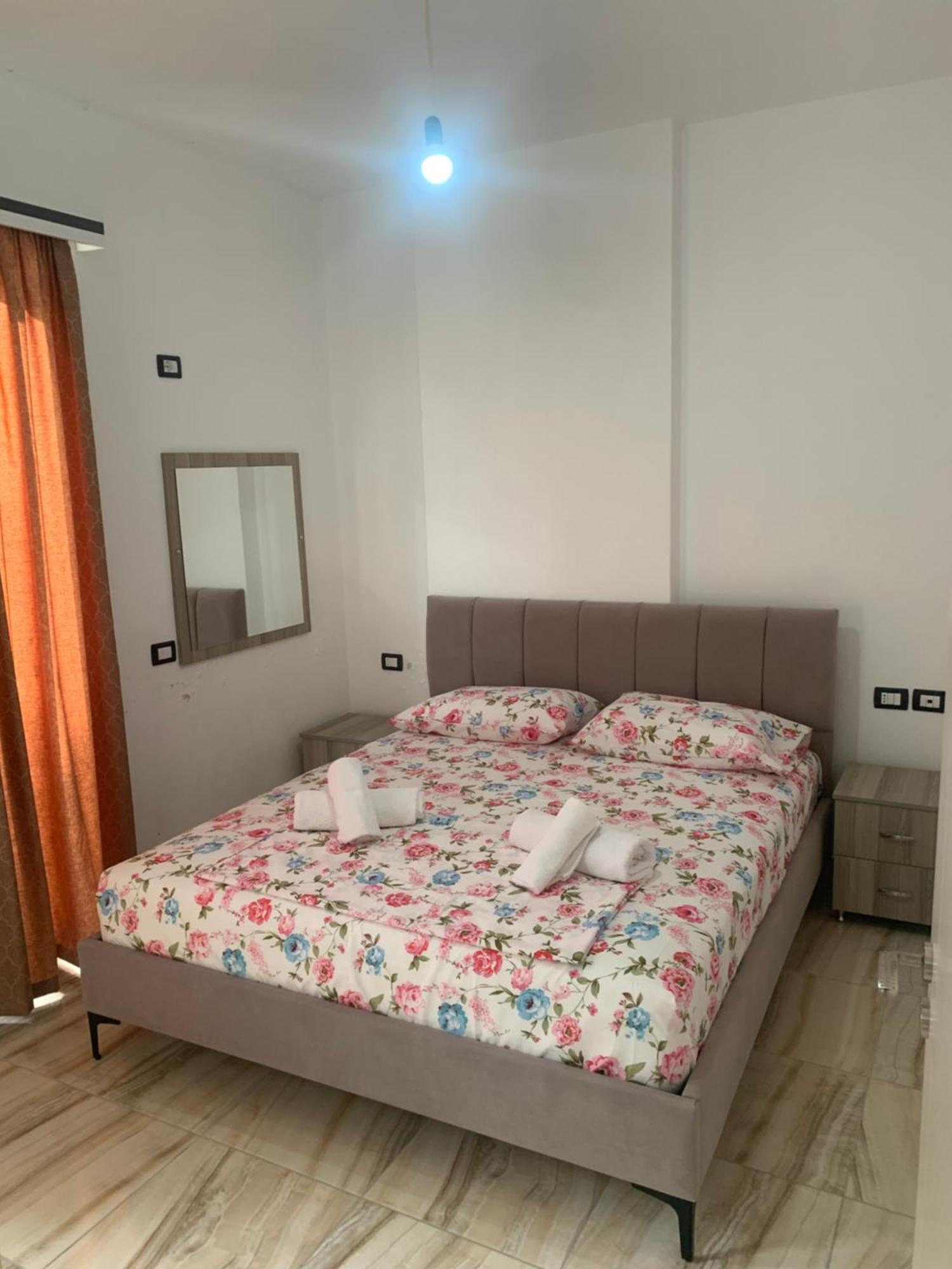 Adriatik Apartaments Sarandë Exteriör bild