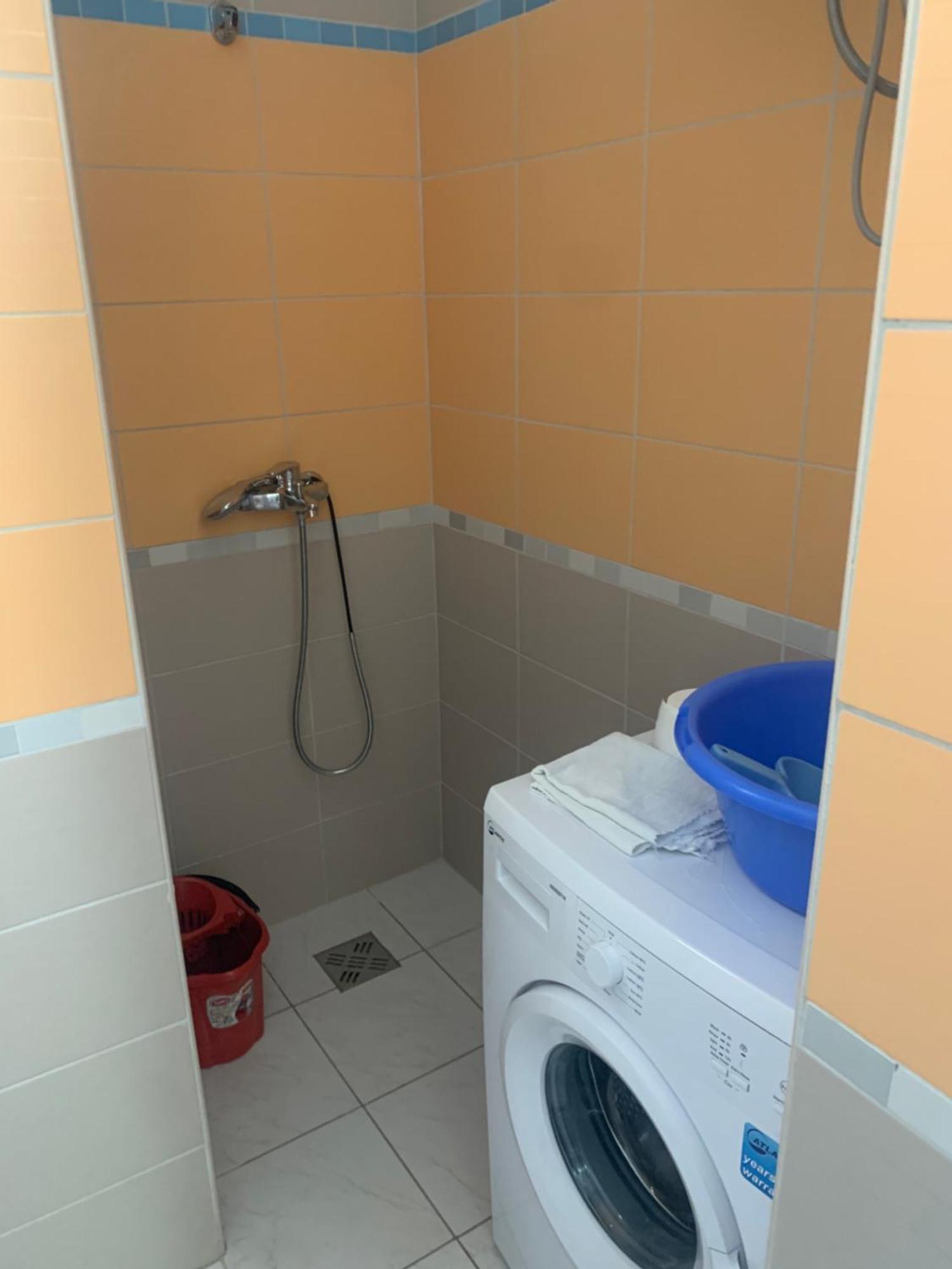 Adriatik Apartaments Sarandë Exteriör bild