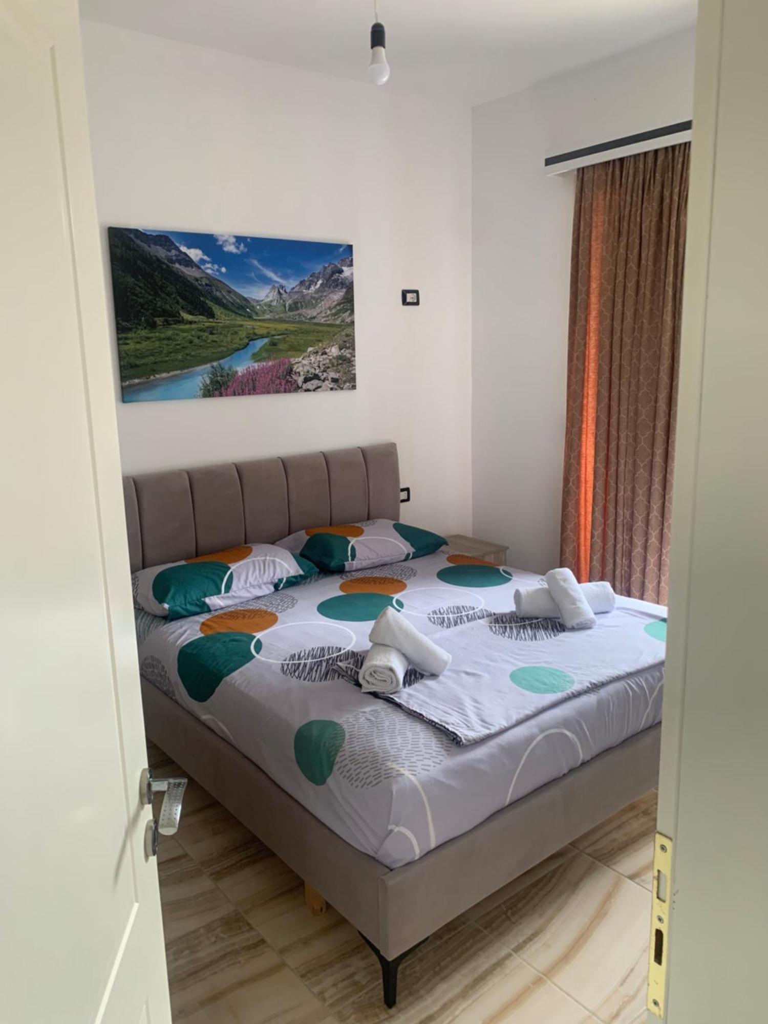 Adriatik Apartaments Sarandë Exteriör bild